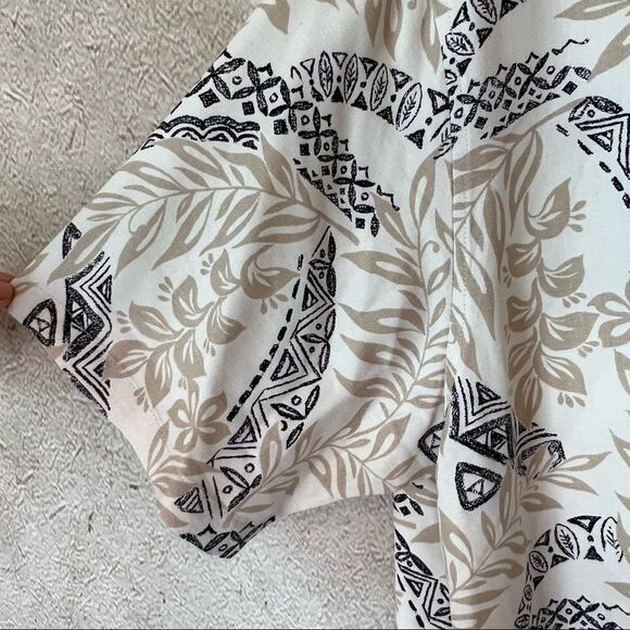 Island Republic Silk Hawaiian Short Sleeve Button Up Shirt - Picture 7 of 10